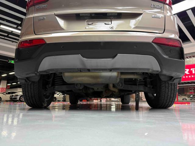 Hyundai ix25 2015 thumb 12