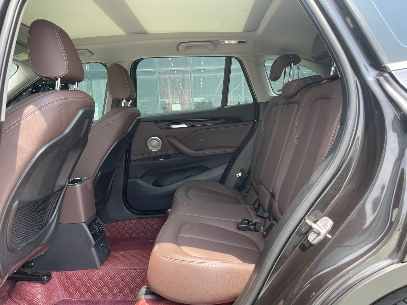 BMW X1 2021 thumb 12