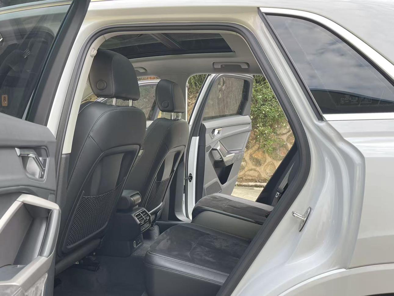 Audi Q3 2020 thumb 7