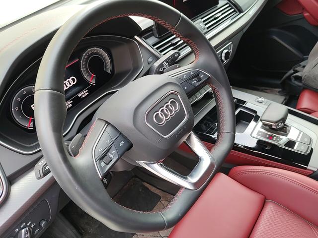 Audi Q5 2025 thumb 9