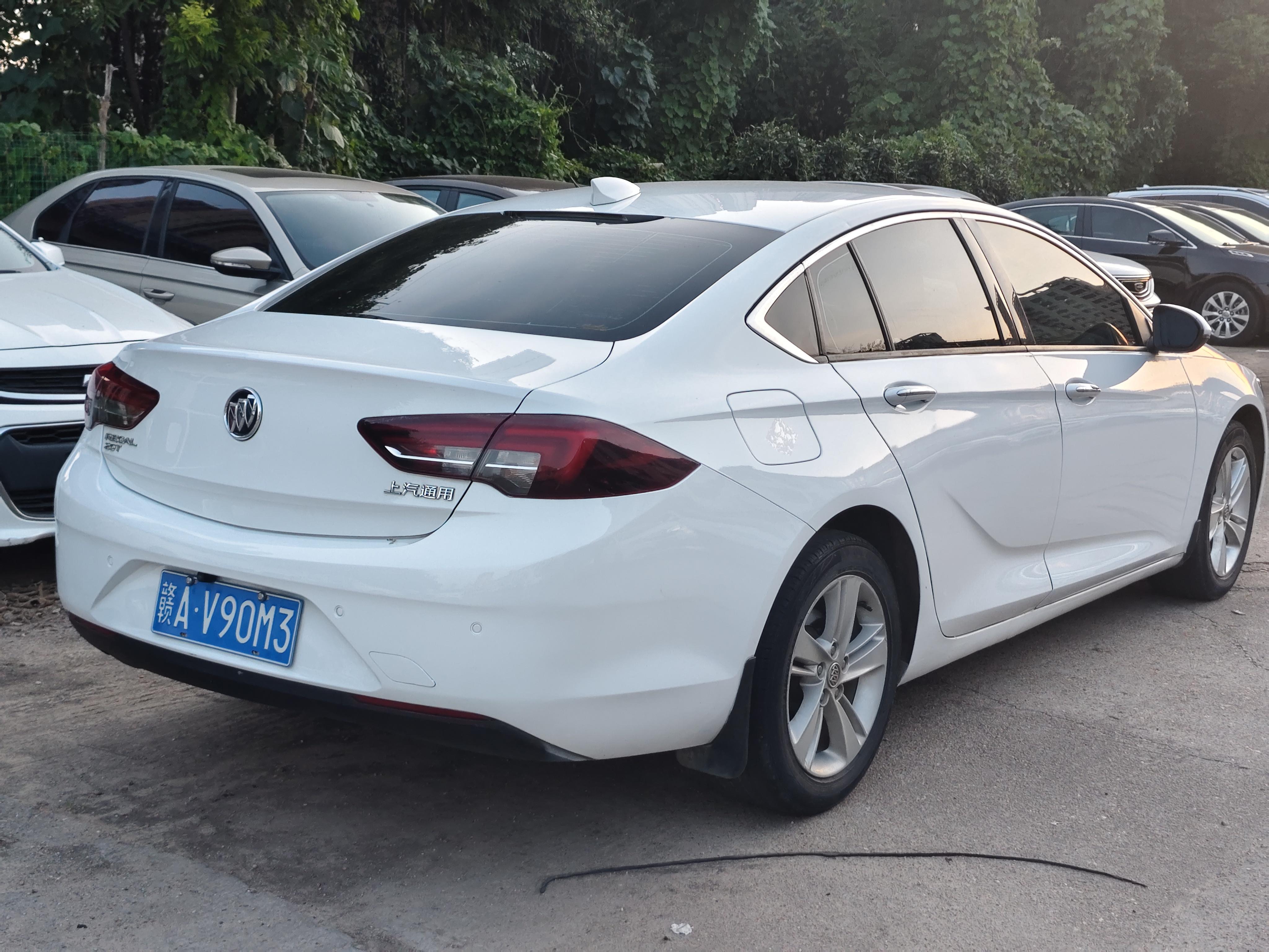 Buick Regal 2017 thumb 3