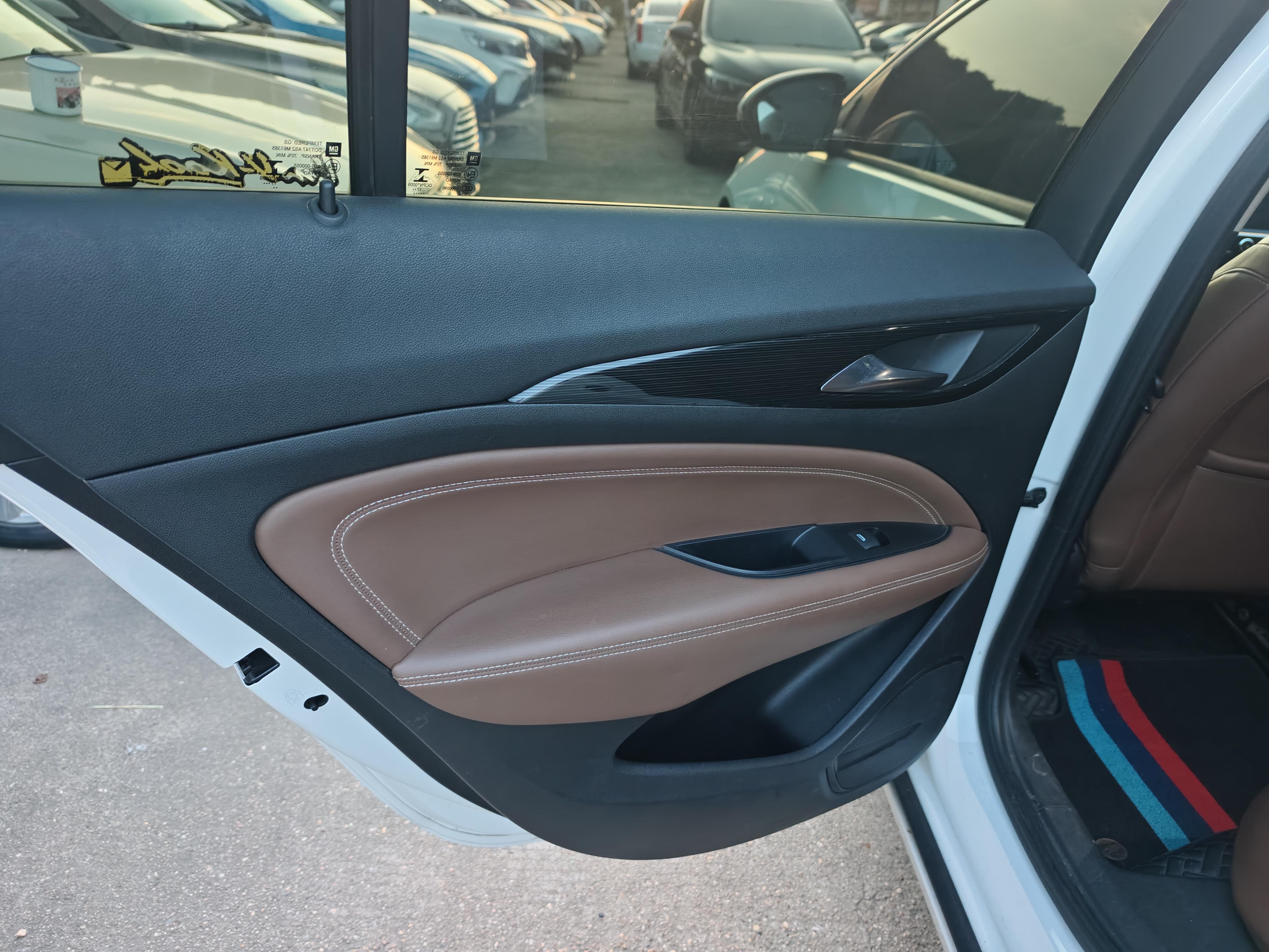 Buick Regal 2017 thumb 8