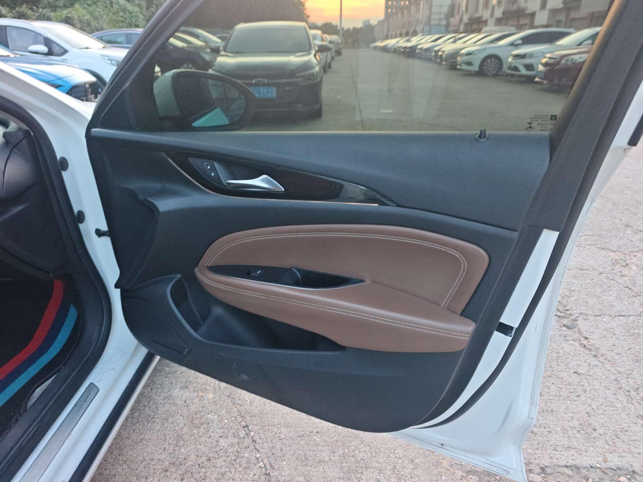 Buick Regal 2017 thumb 10