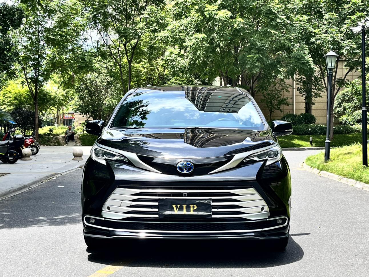 Toyota Sienna 2023 thumb 12