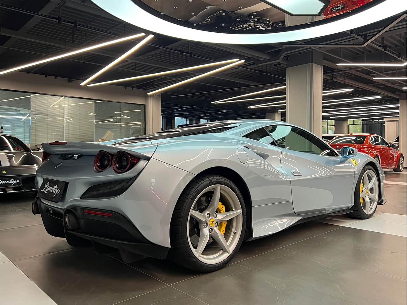 Ferrari F8 2019 thumb 3