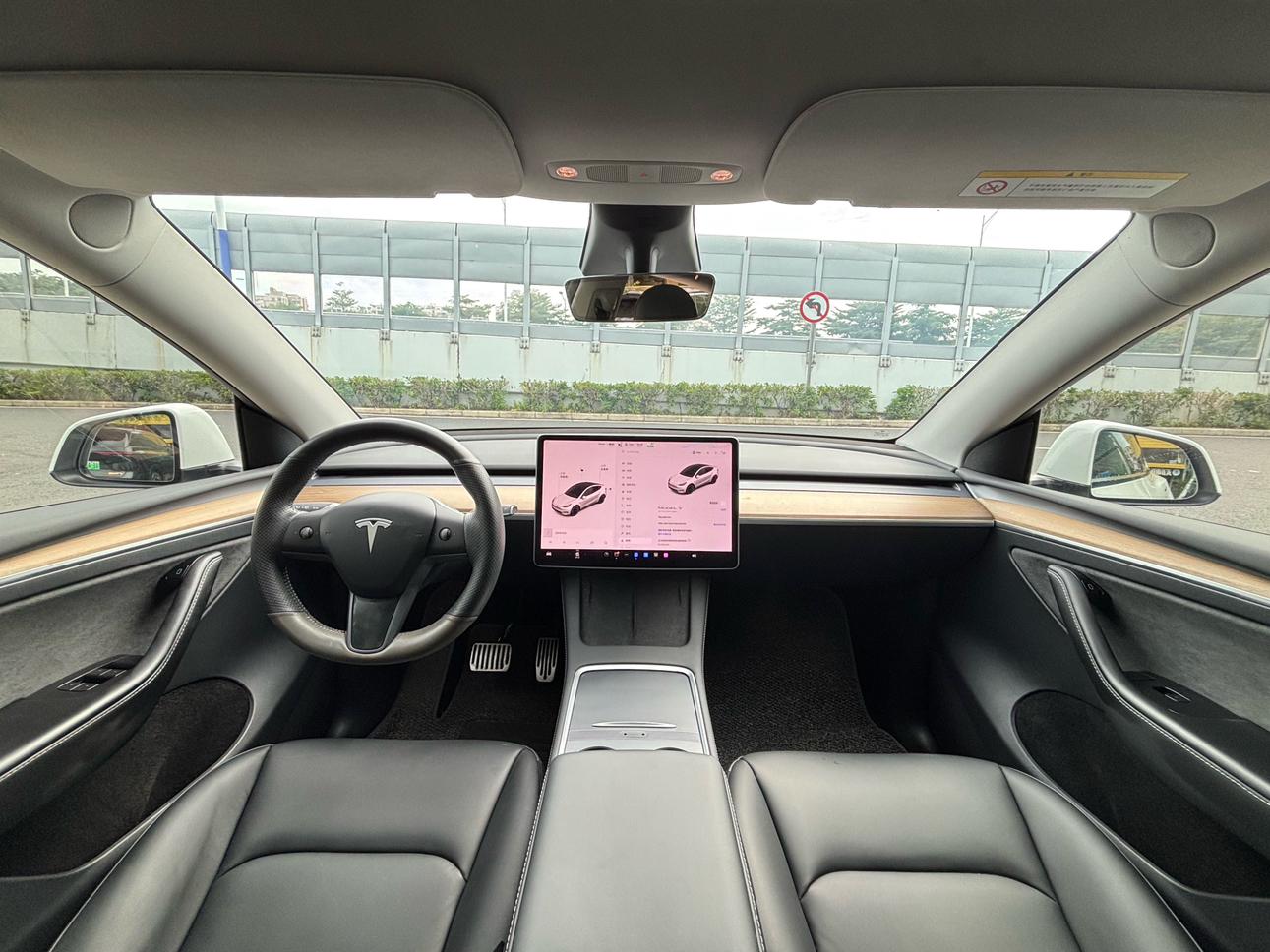 Tesla Model Y 2021 thumb 12