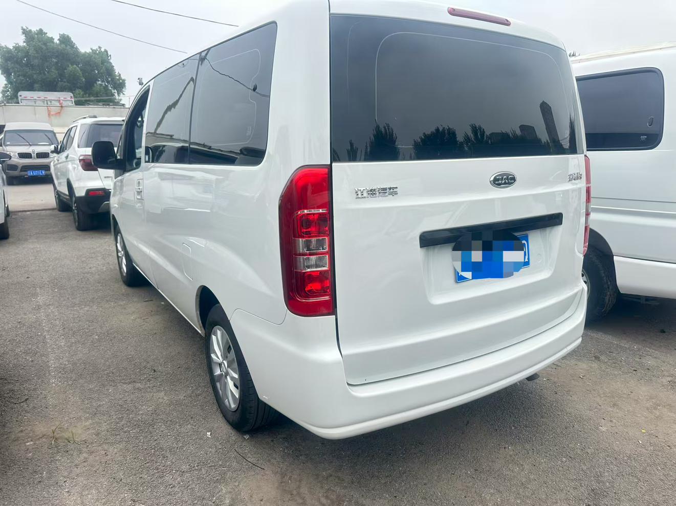 JAC Refine M3 2019 thumb 11