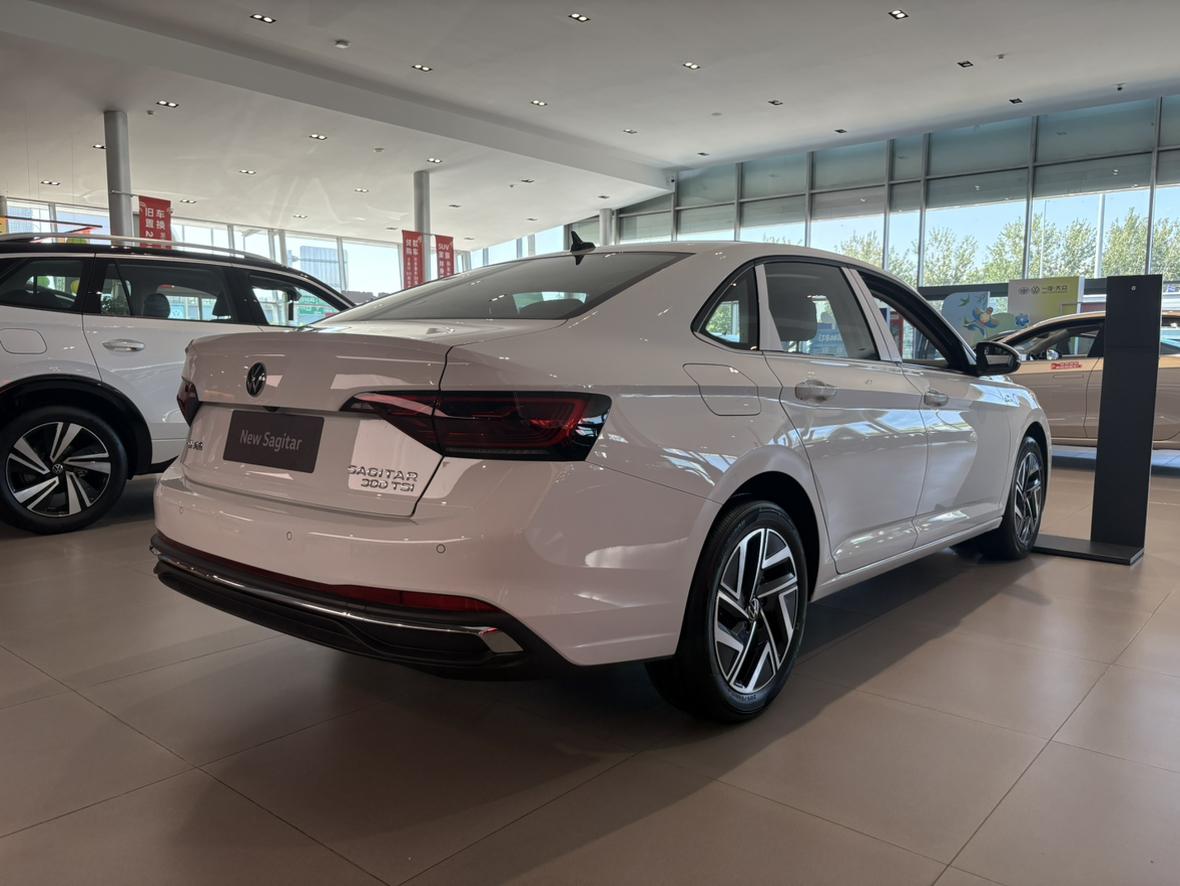 Volkswagen Sagitar 2026 thumb 2