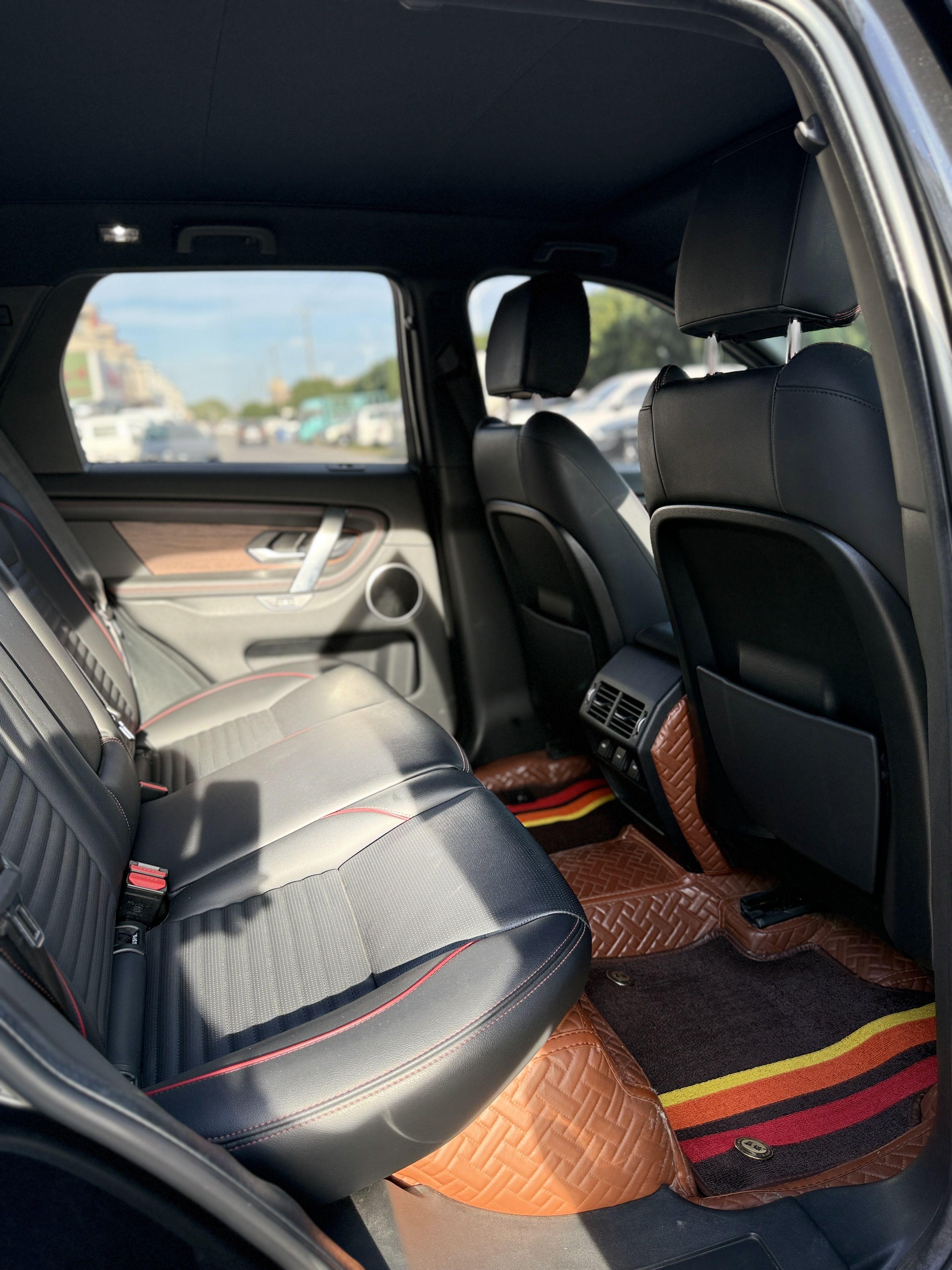 Land Rover Discovery Sport 2020 thumb 9