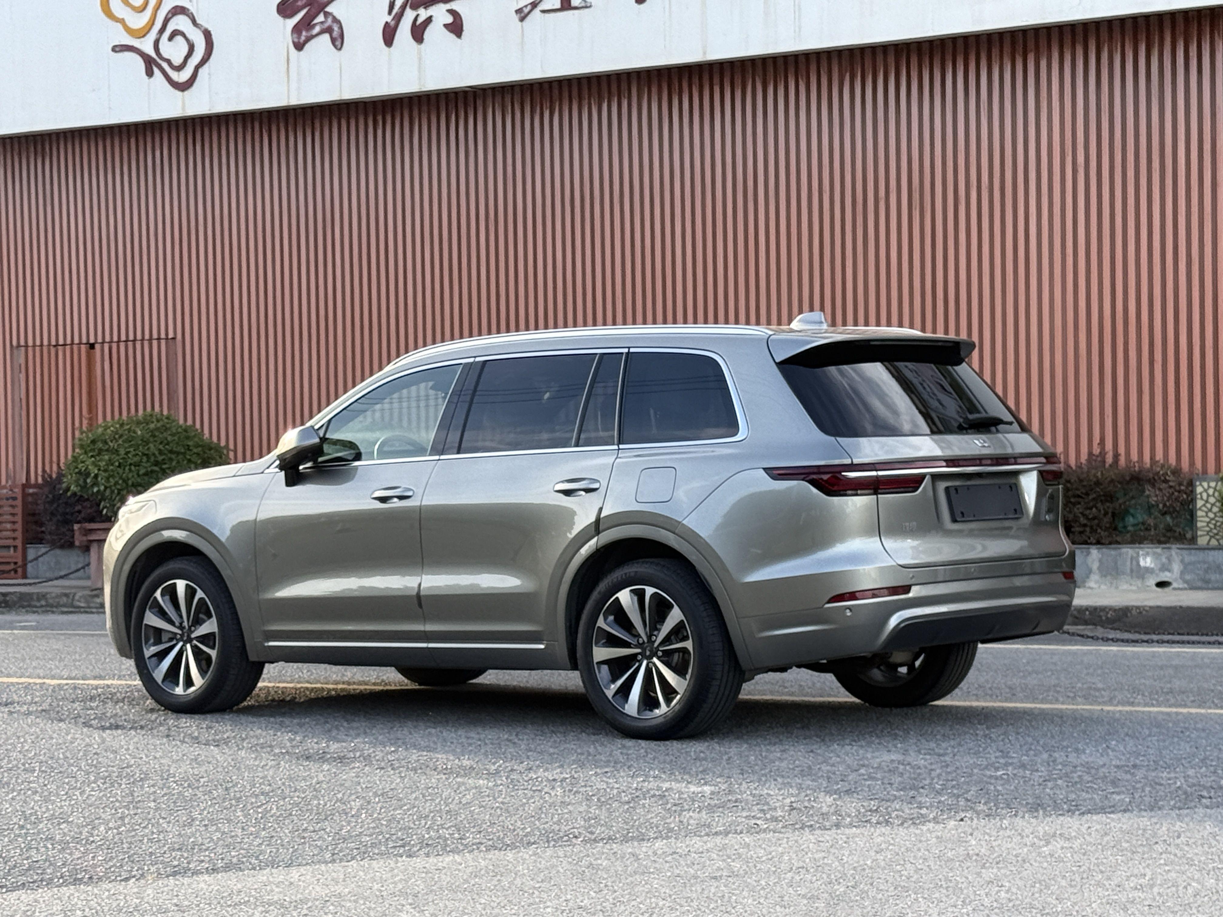 Lixiang (Li Auto) One 2020 thumb 2