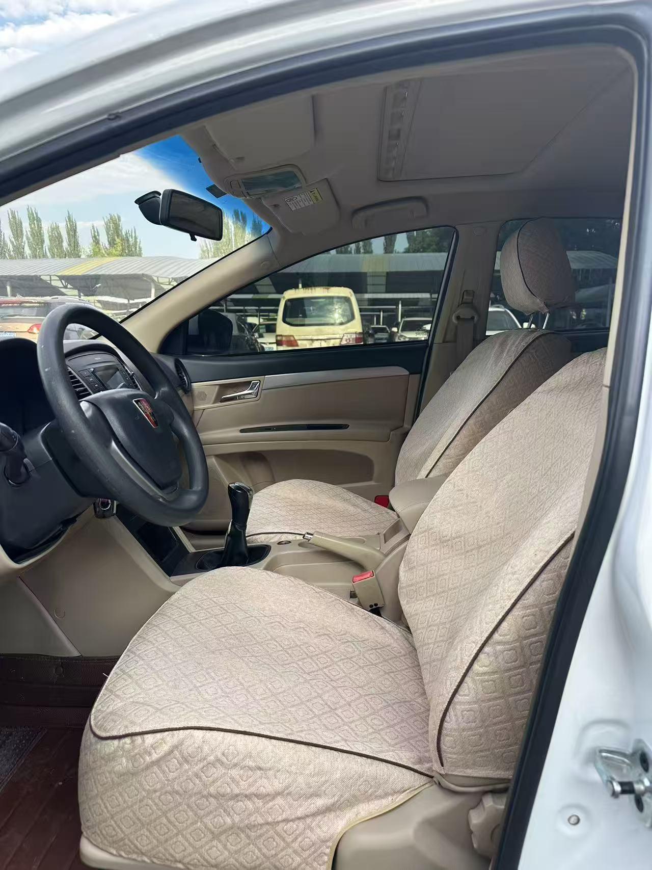 Roewe 350 2015 thumb 7