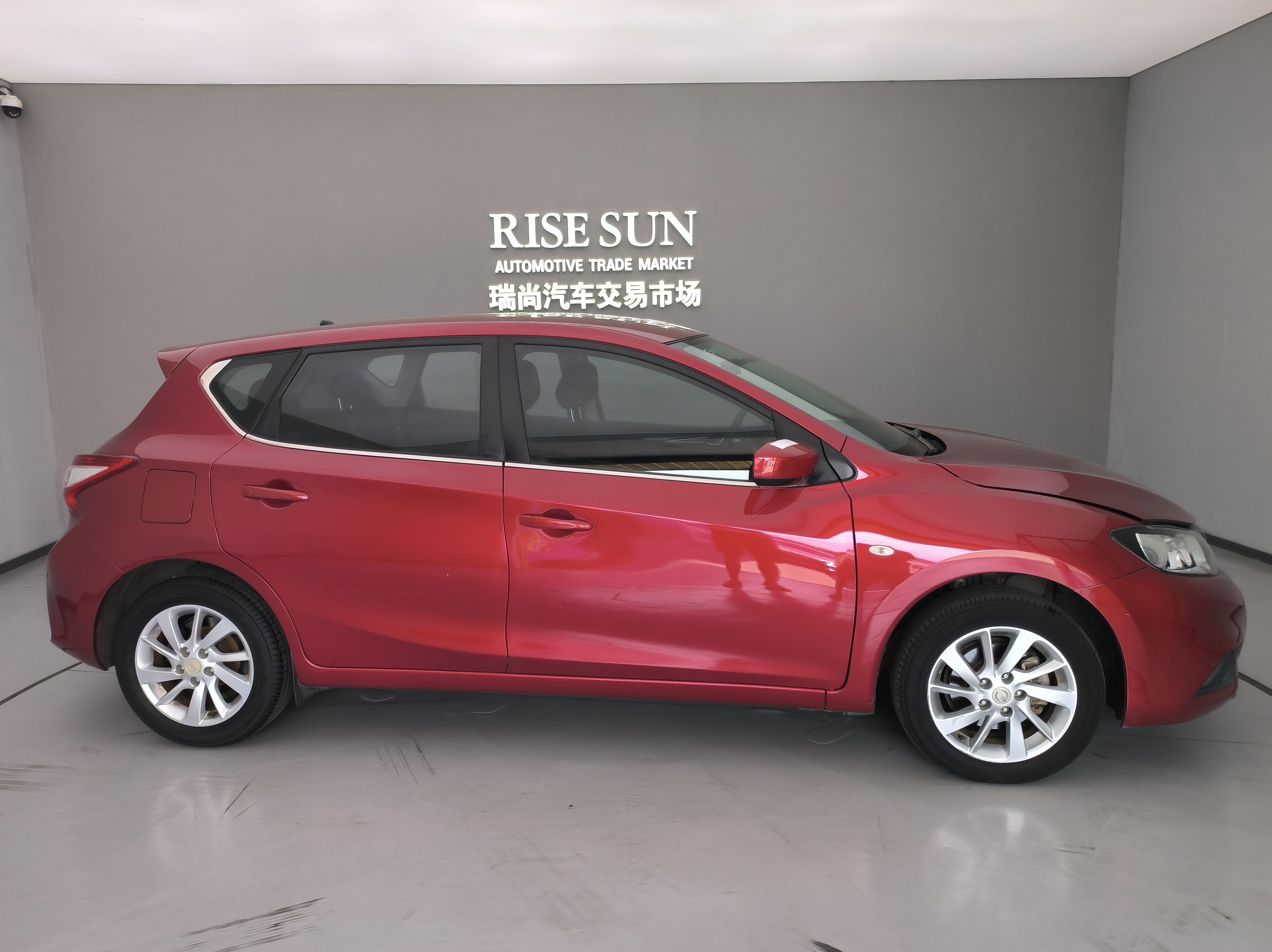 Nissan Tiida 2019 thumb 5