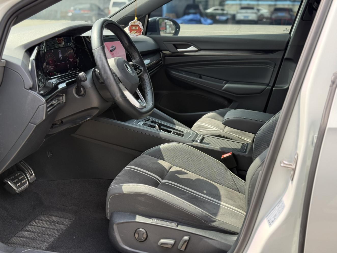 Volkswagen Golf Sportsvan 2021 thumb 8