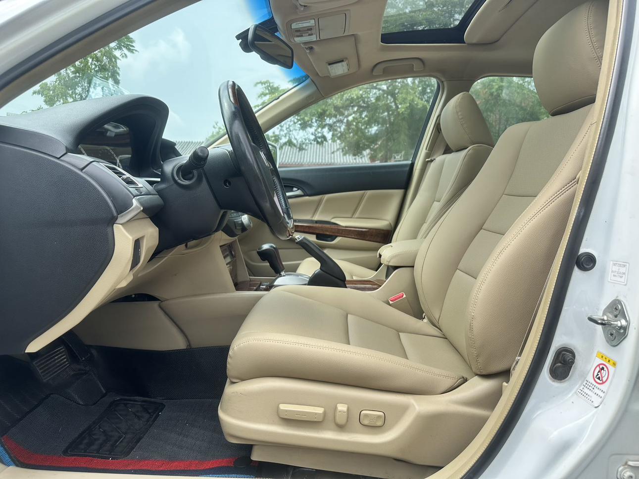 Honda Accord 2012 thumb 10