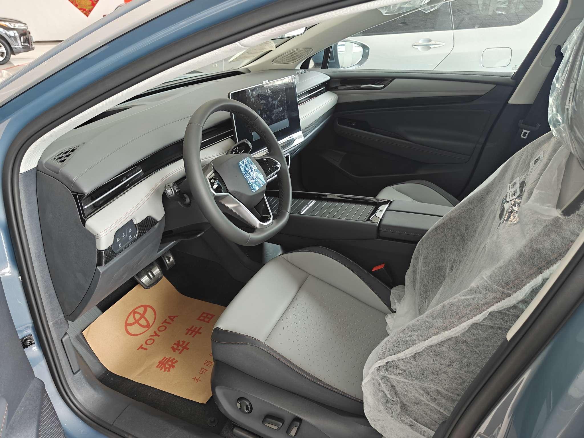 Volkswagen ID.7 2024 thumb 6