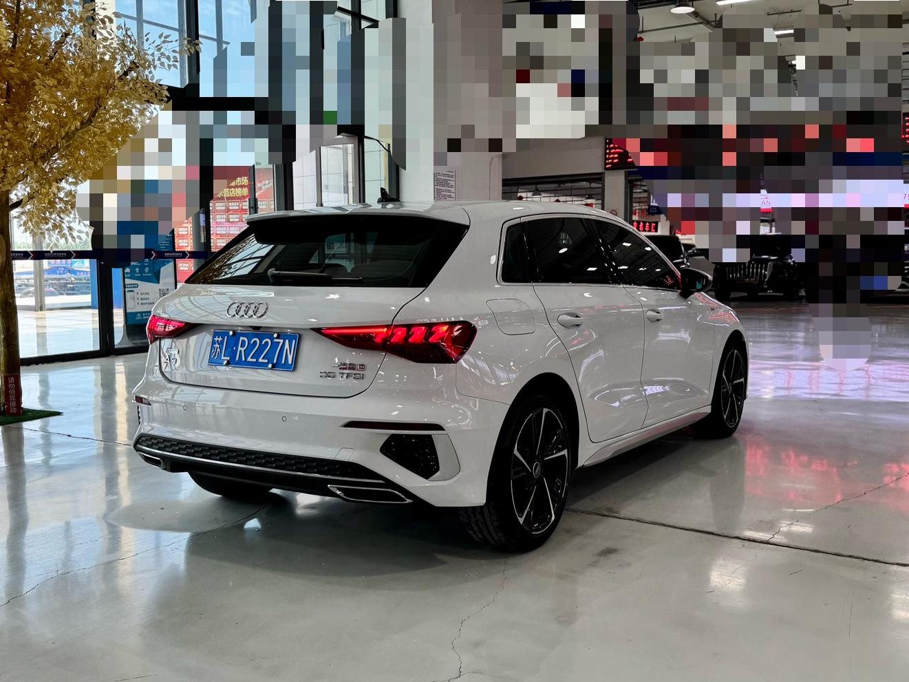 Audi A3 2023 thumb 4