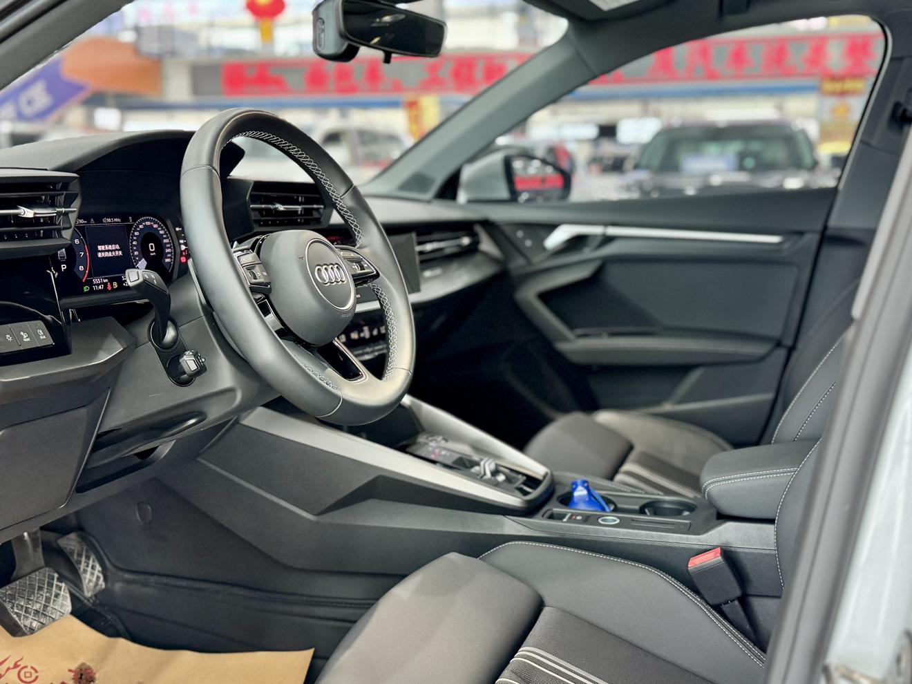 Audi A3 2023 thumb 6