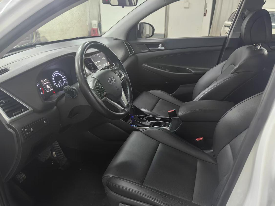 Hyundai Tucson 2015 thumb 8
