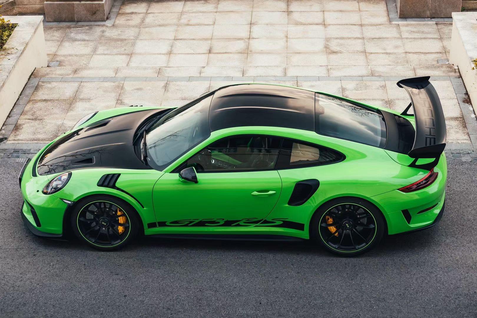 Porsche 911 2018 thumb 2