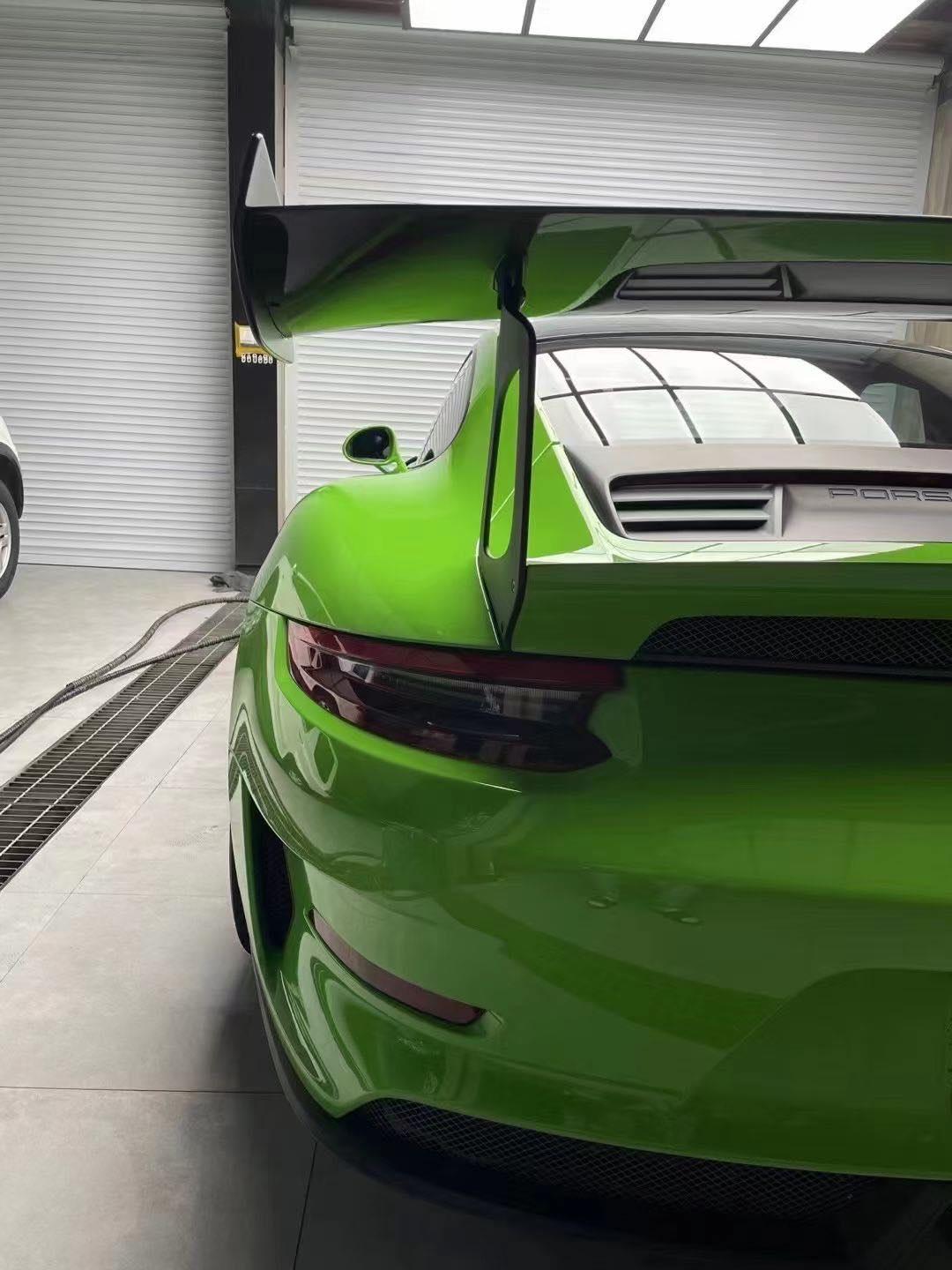 Porsche 911 2018 thumb 5