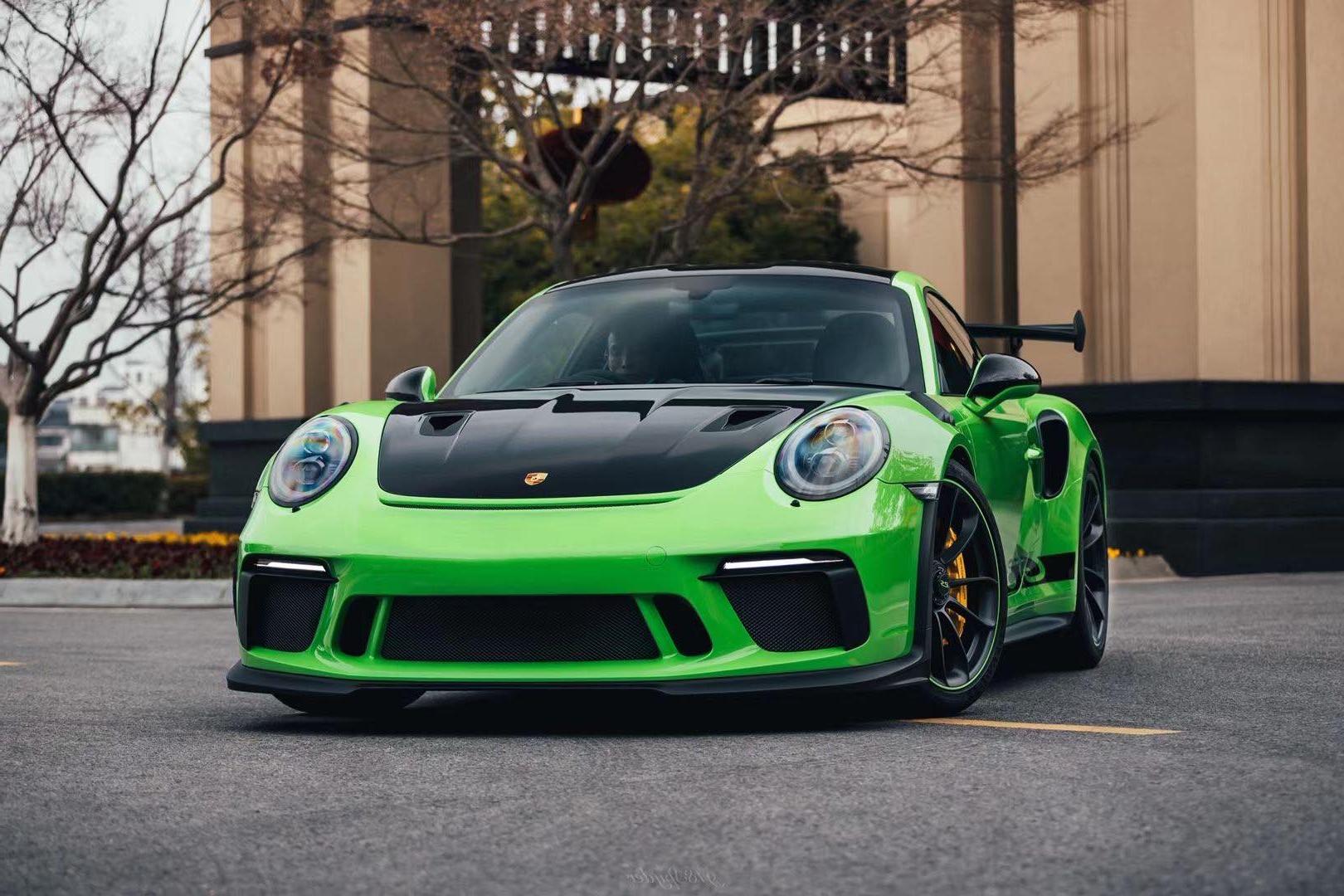 Porsche 911 2018 thumb 11