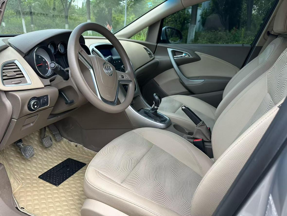 Buick Excelle 2013 thumb 6