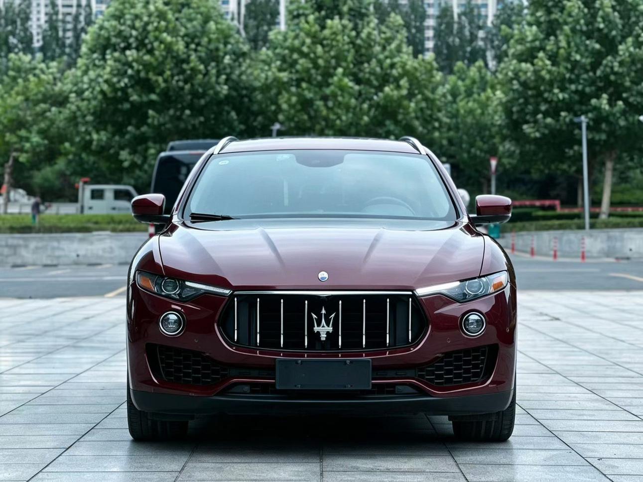 Maserati Levante 2016 thumb 9