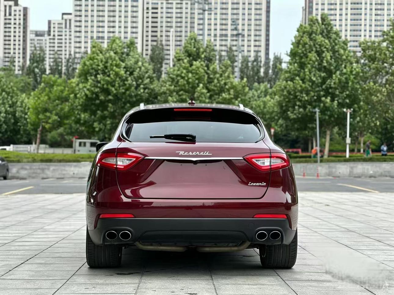Maserati Levante 2016 thumb 11