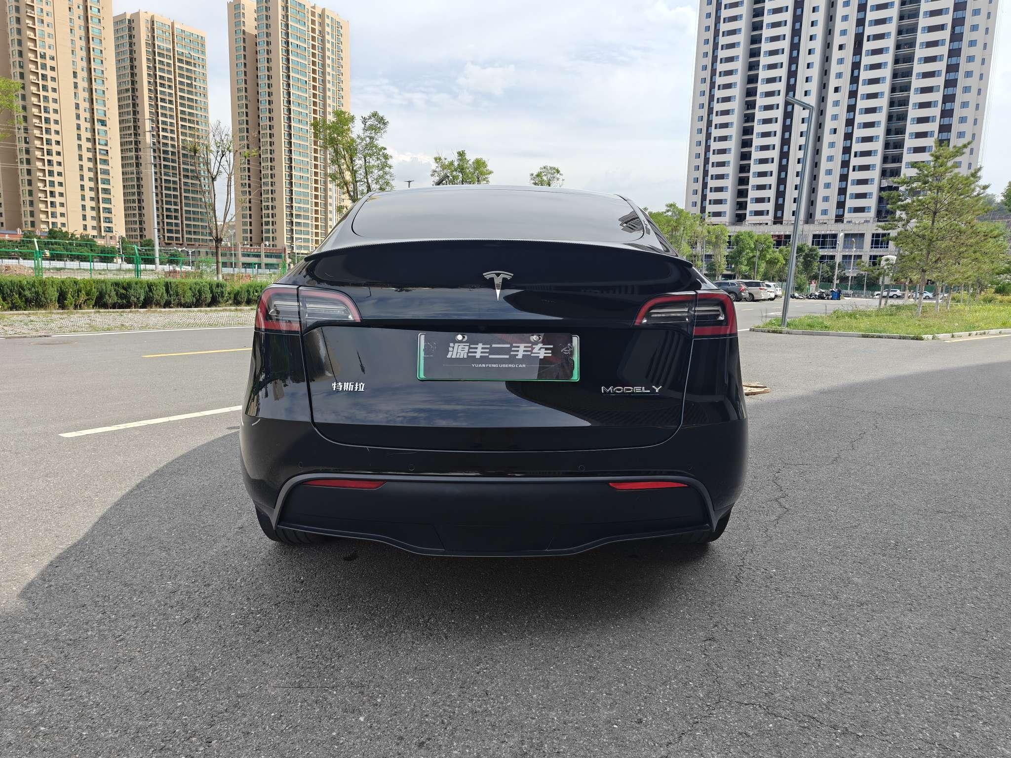 Tesla Model Y 2022 thumb 4