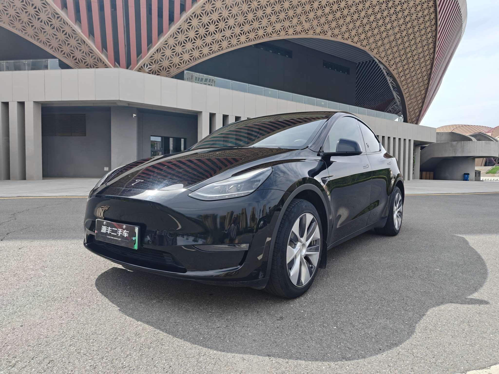 Tesla Model Y 2022 thumb 6