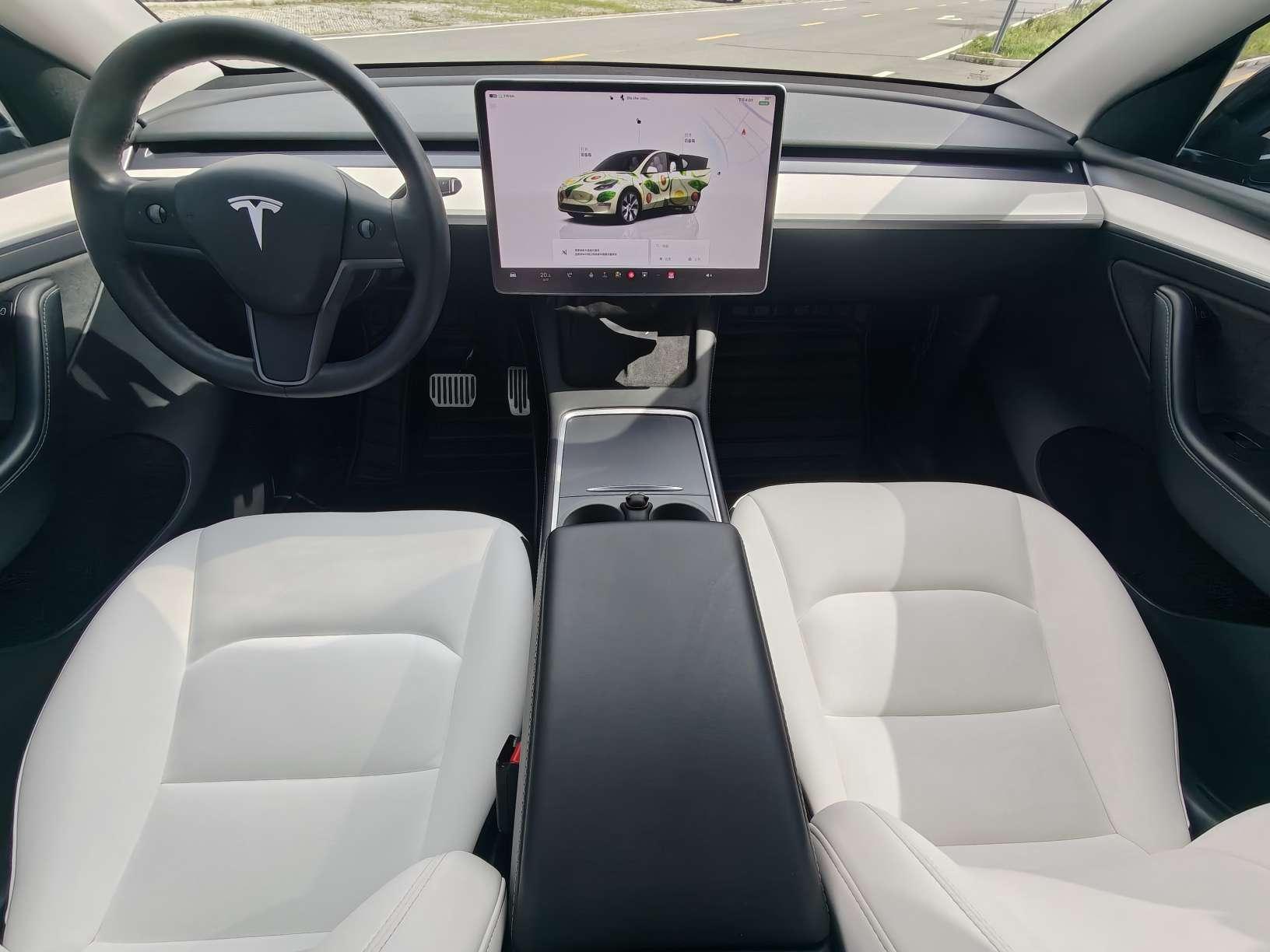 Tesla Model Y 2022 thumb 12