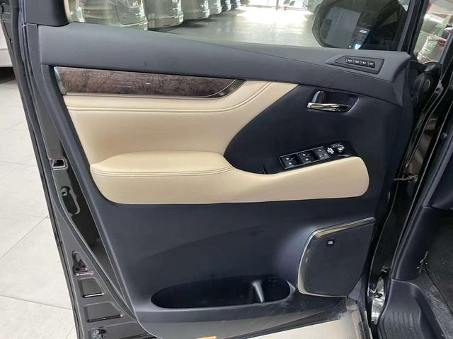 Toyota Vellfire 2019 thumb 5