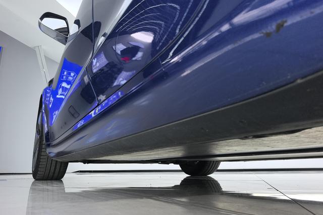 Tesla Model 3 2020 thumb 6