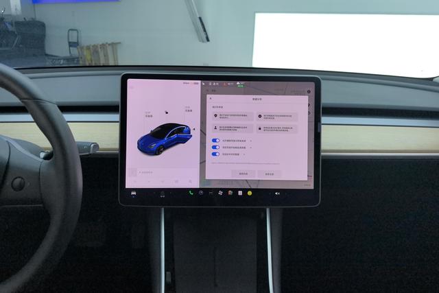 Tesla Model 3 2020 thumb 12