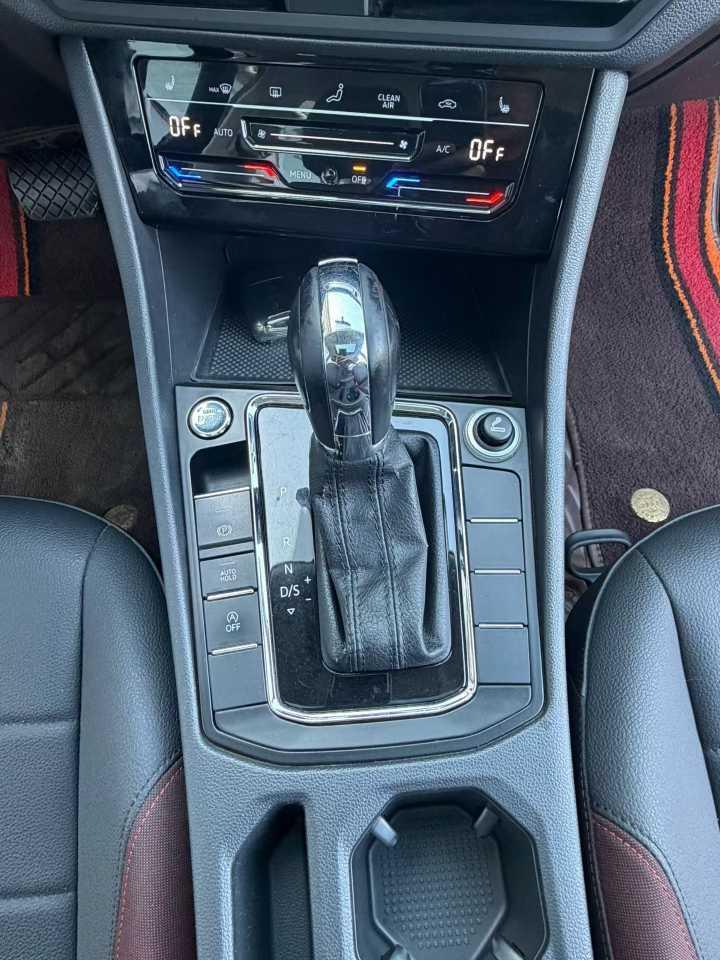 Volkswagen Bora 2020 thumb 6
