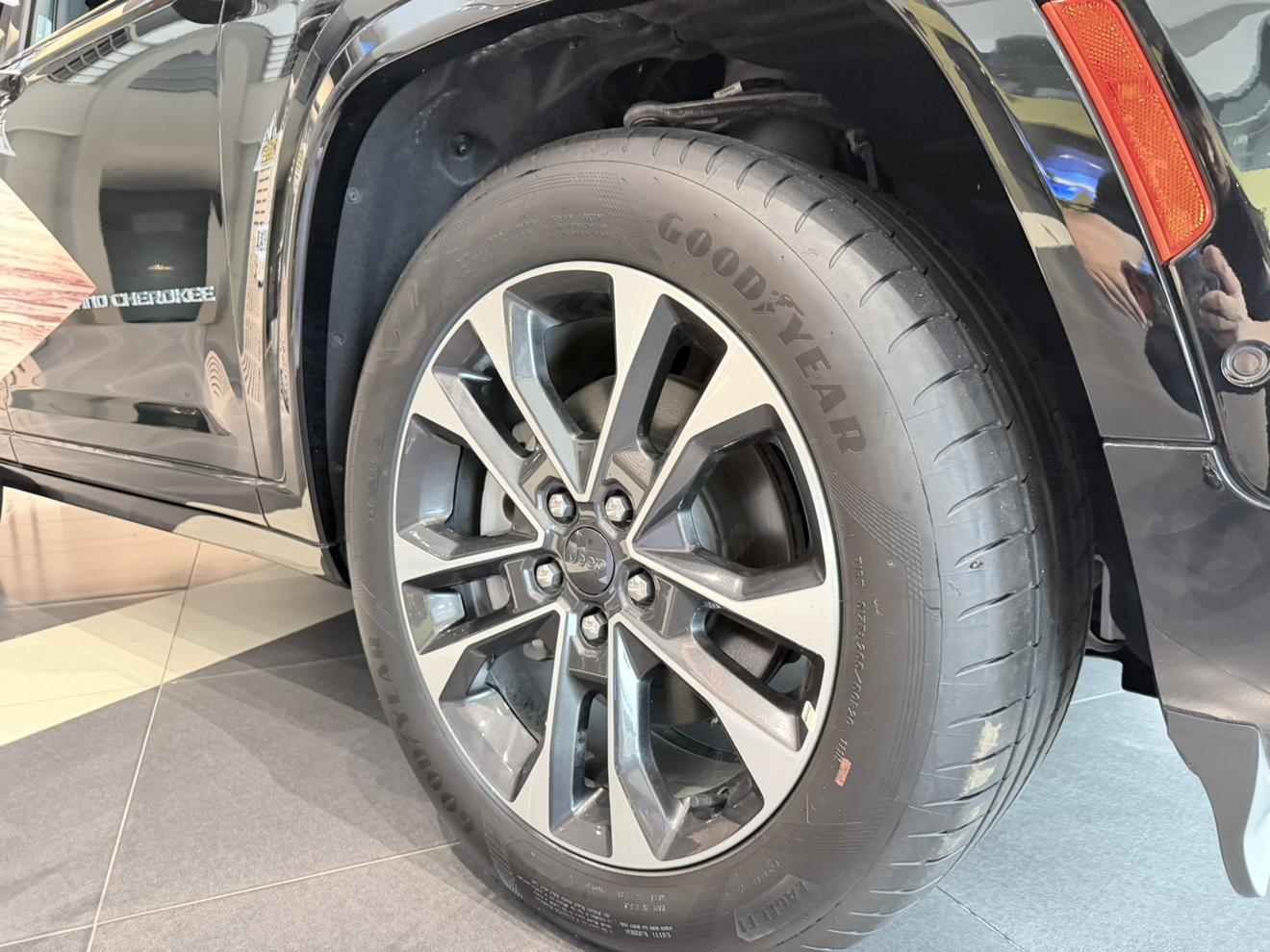 Jeep 4xe 2023 thumb 3