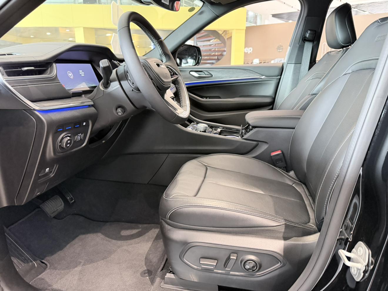 Jeep 4xe 2023 thumb 6