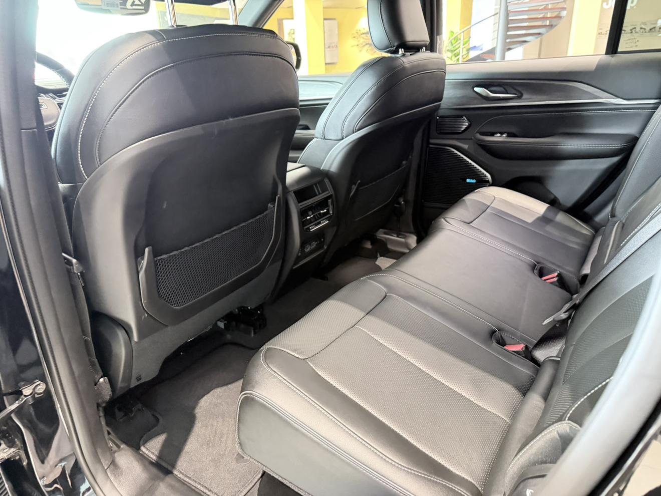 Jeep 4xe 2023 thumb 8