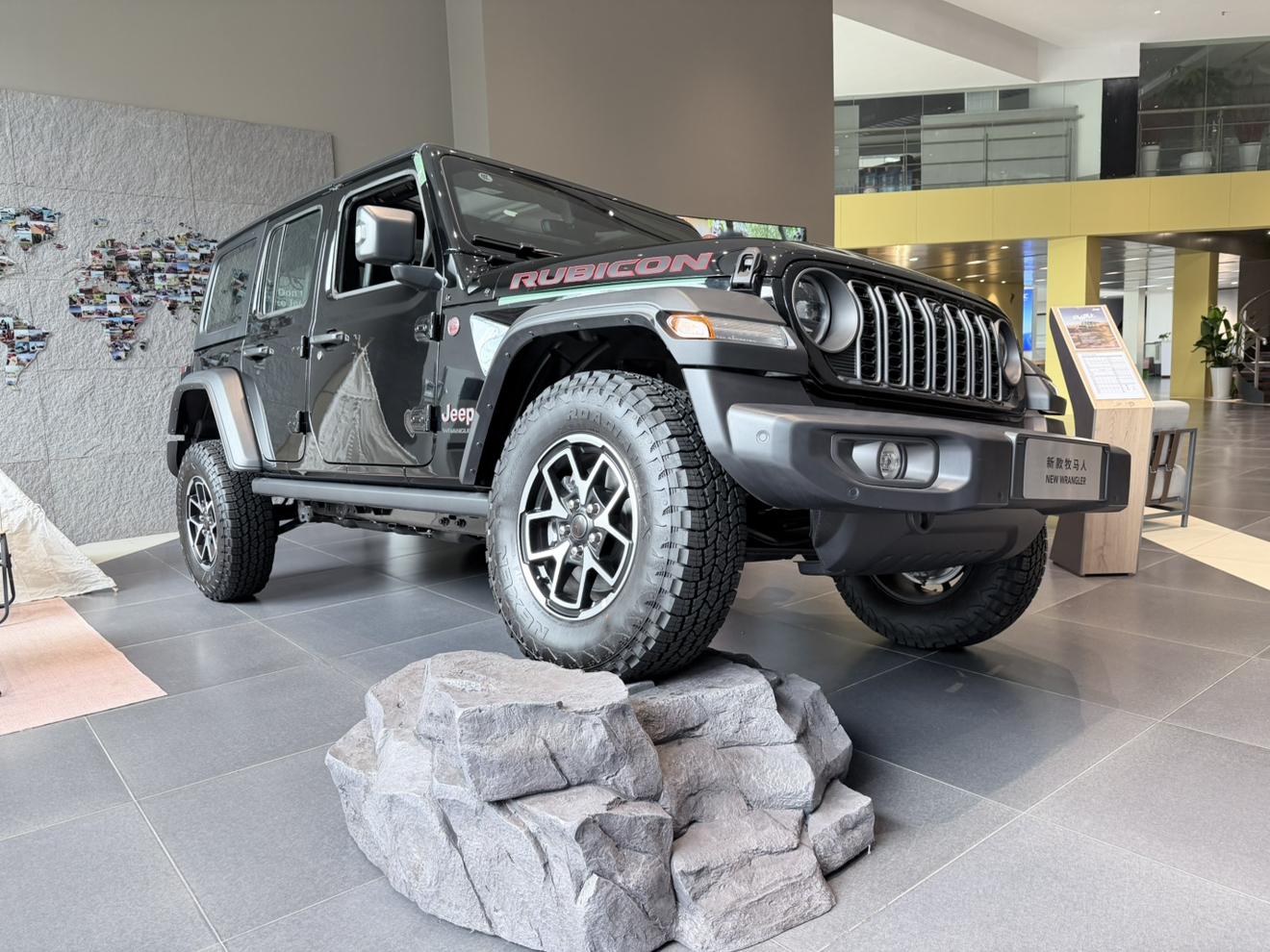 Jeep Wrangler 2024 thumb 5