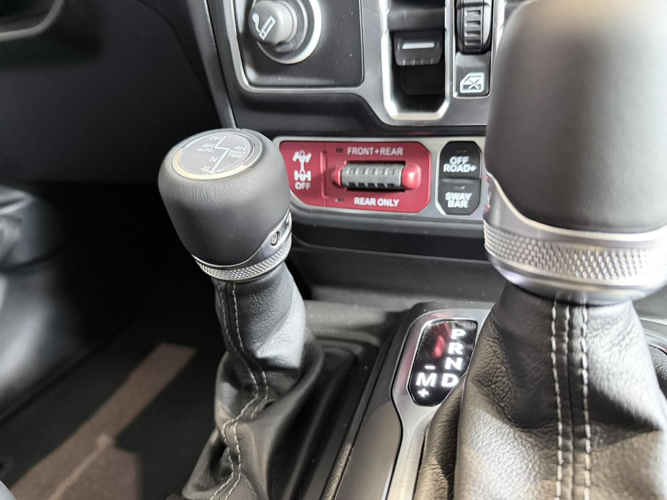 Jeep Wrangler 2024 thumb 11