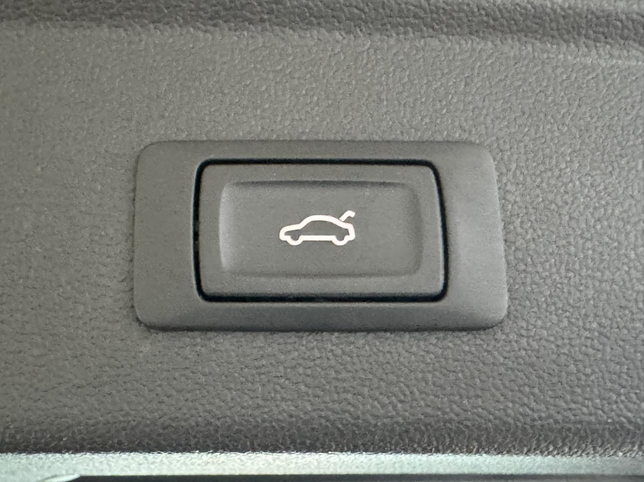 Audi A3 2022 thumb 3
