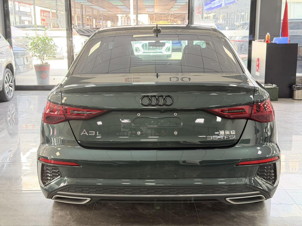 Audi A3 2023 thumb 3