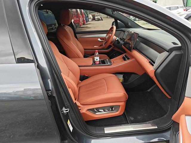 BYD Tang L DM 2025 thumb 6