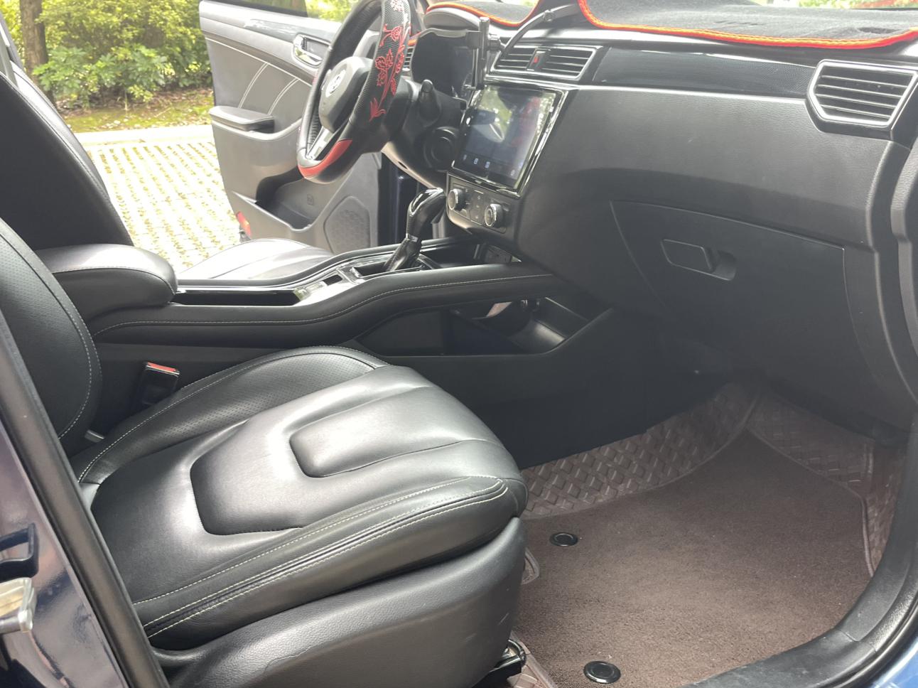 Dongfeng Fengon 580 2017 thumb 7