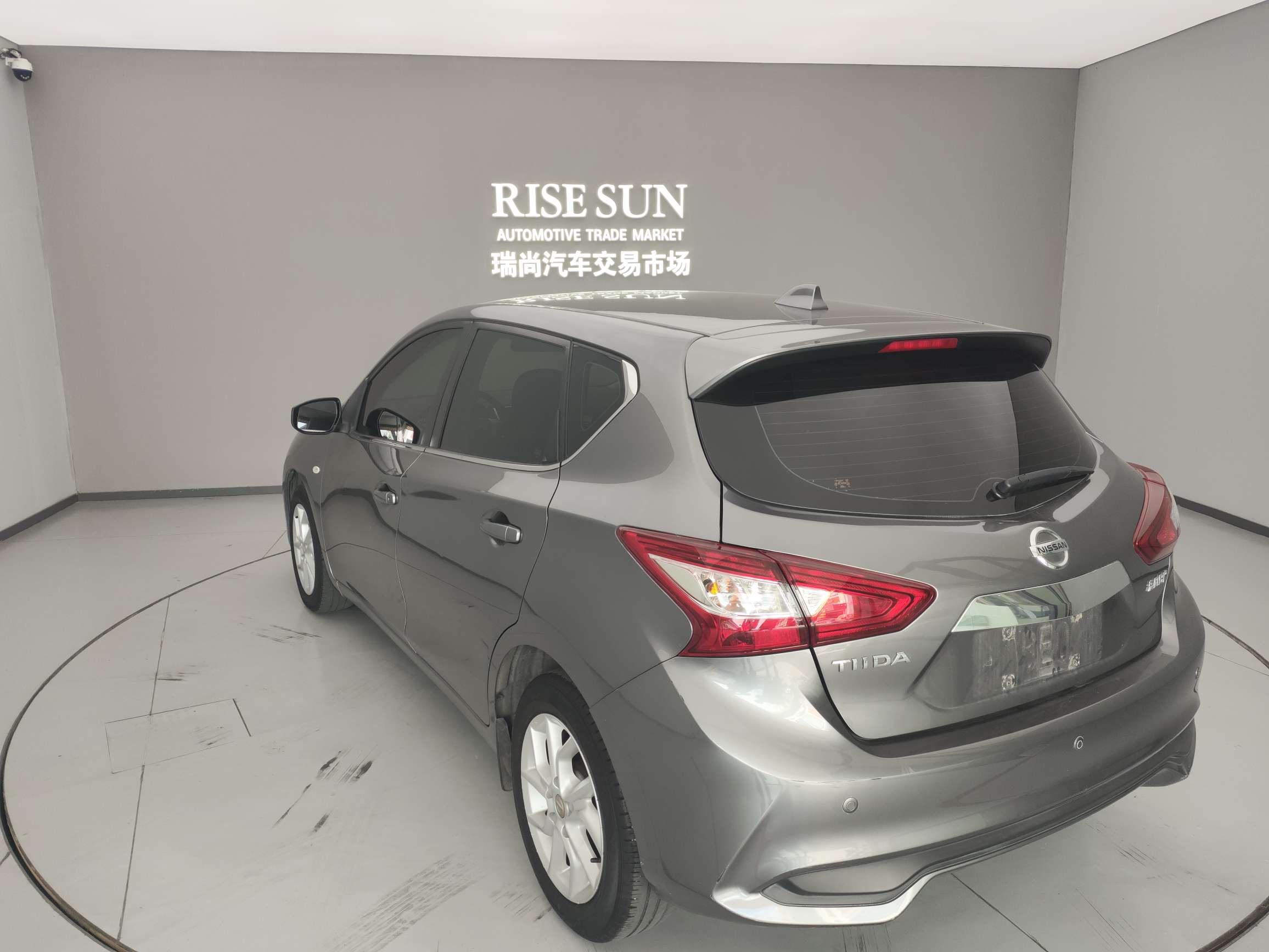 Nissan Tiida 2021 thumb 2