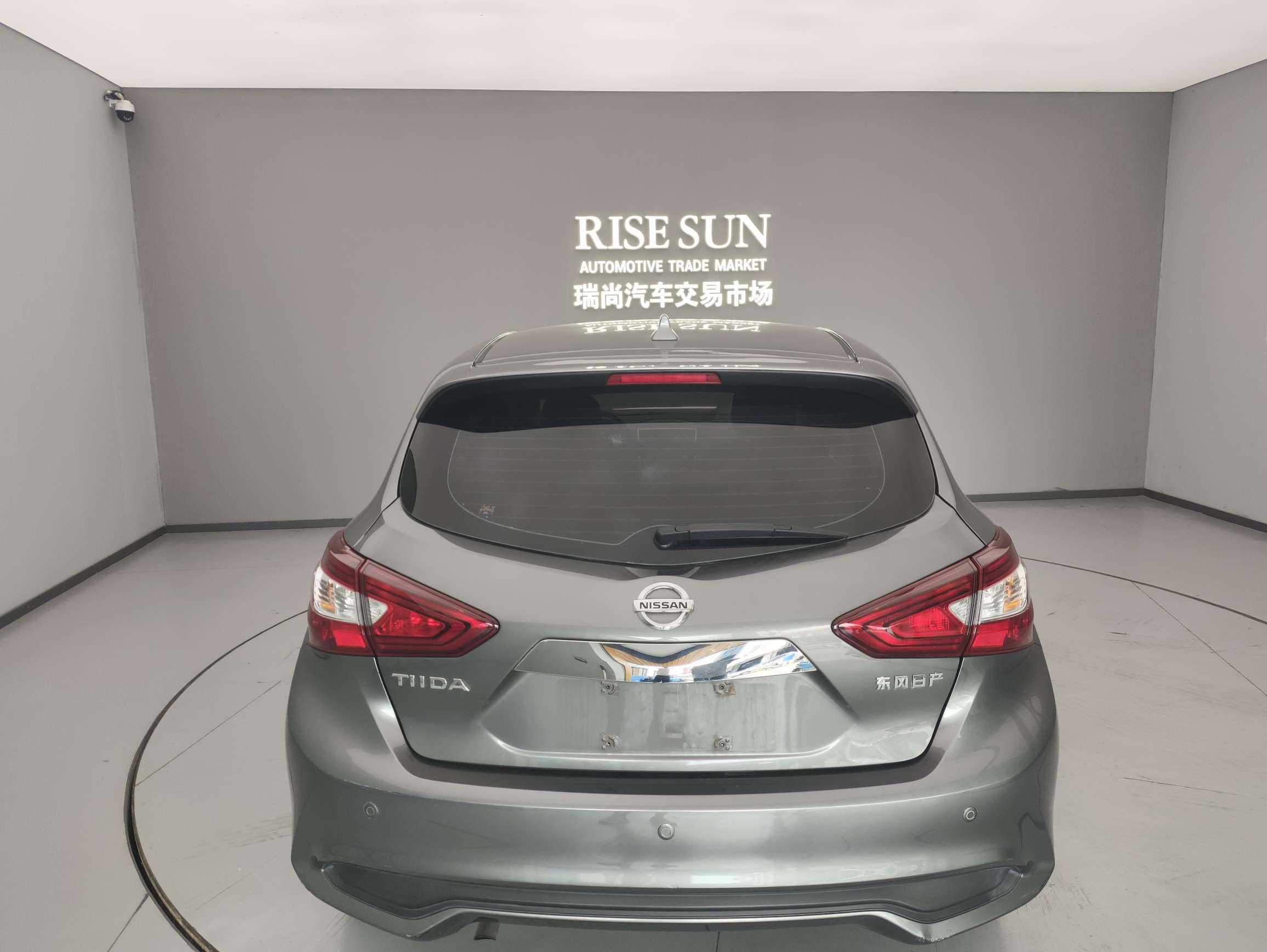 Nissan Tiida 2021 thumb 3