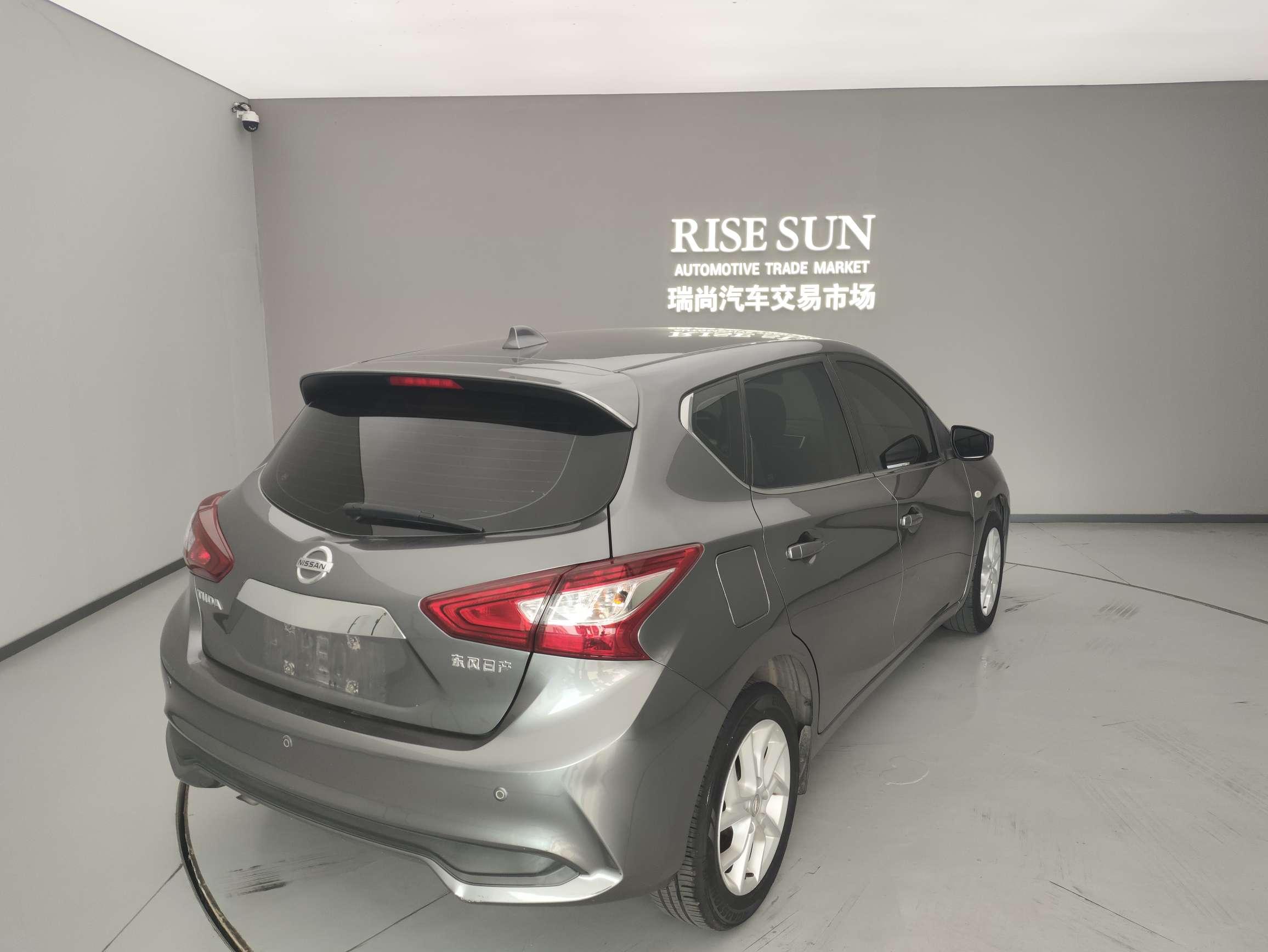 Nissan Tiida 2021 thumb 4