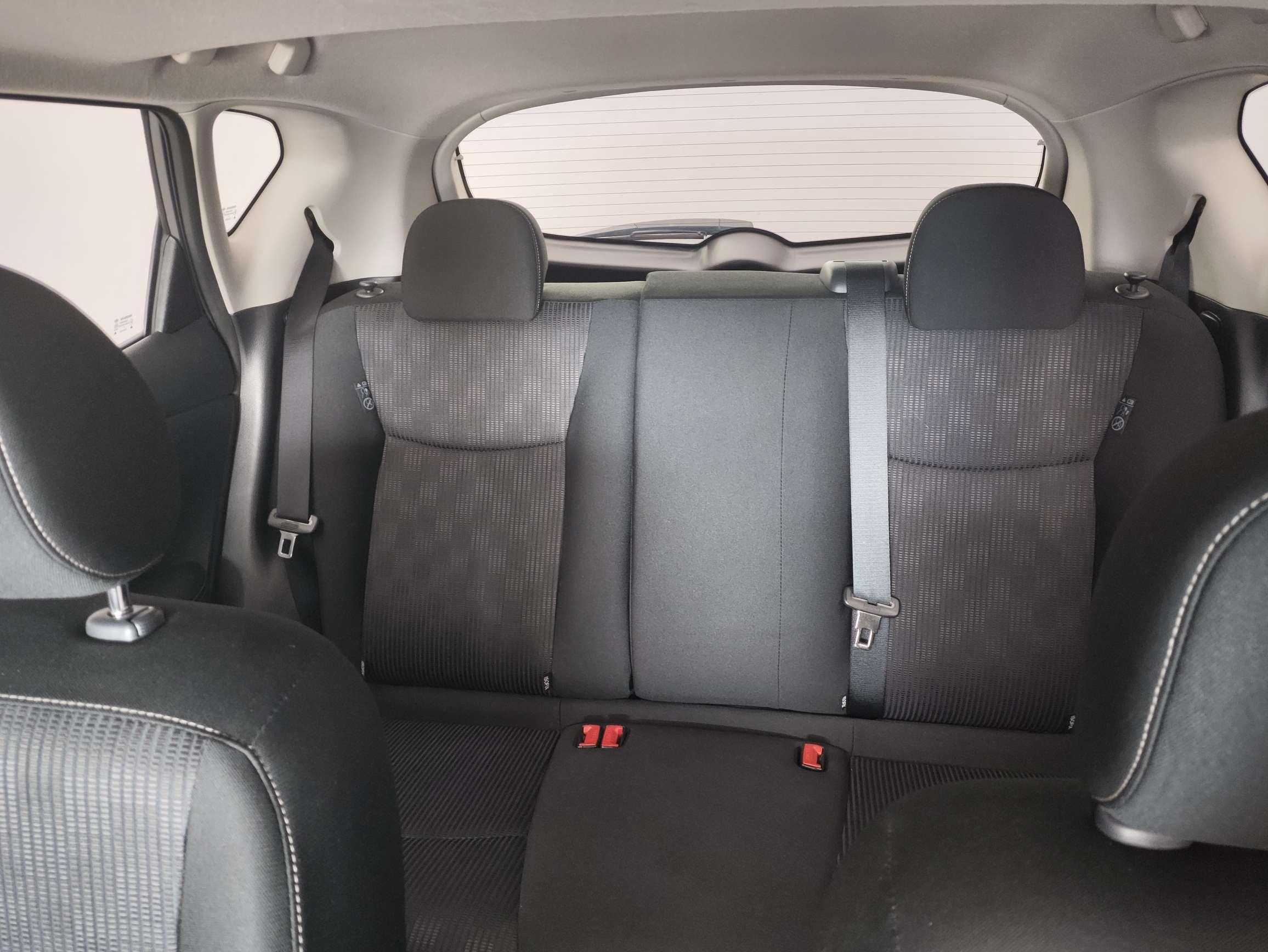 Nissan Tiida 2021 thumb 9