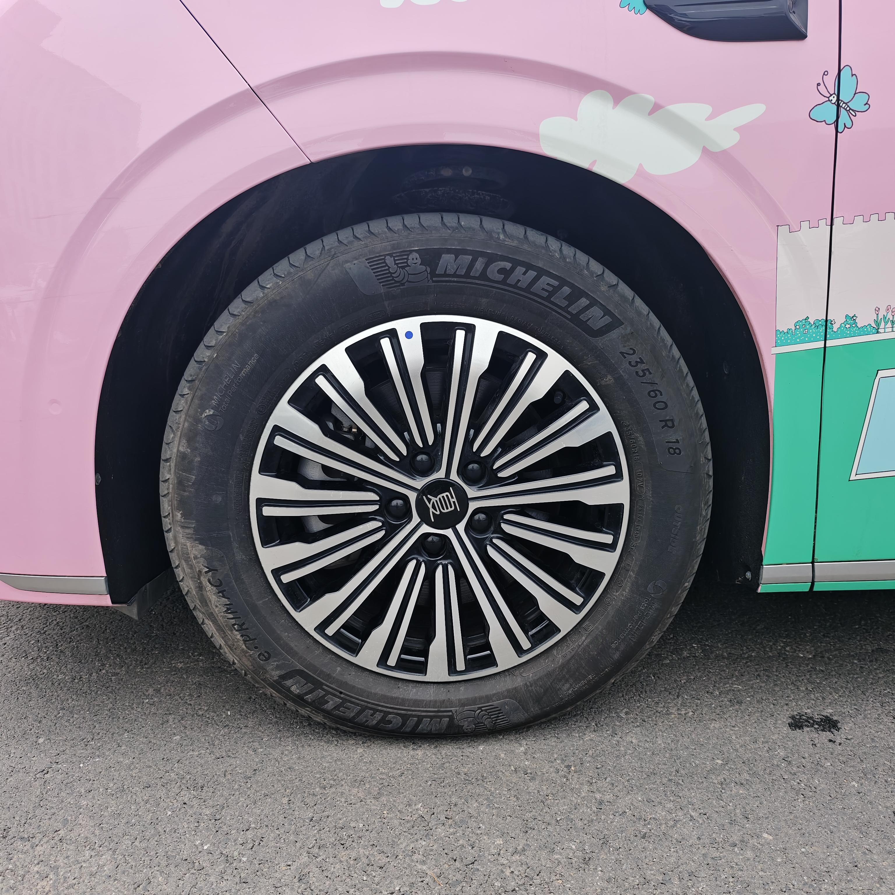 BYD Xia (M9) 2025 thumb 6
