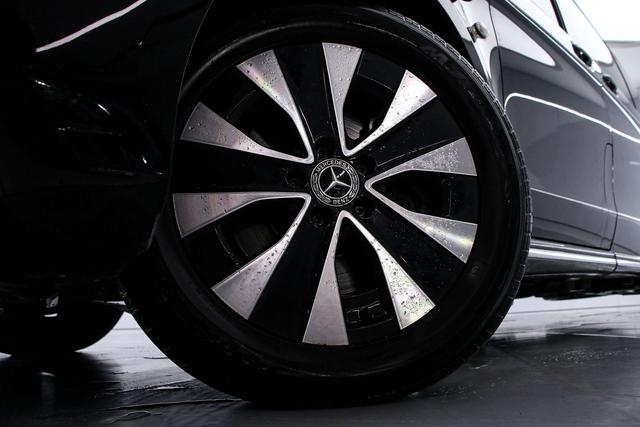 Mercedes-Benz Wei Ting 2023 thumb 8